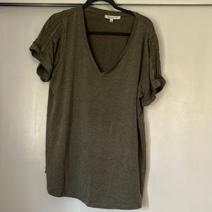 Rose and Olive T-Shirt with Sleeve Detailing